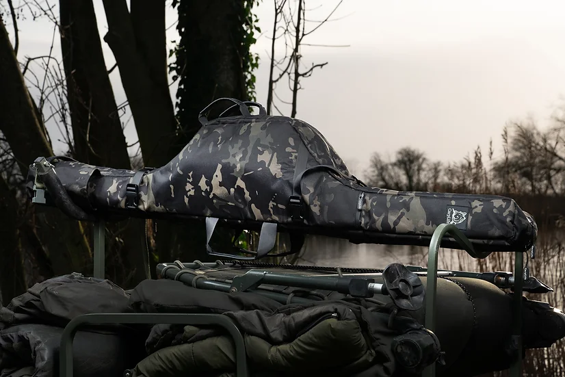 Carp Life - Eclipse Camo Retractable 3 Rod Holdall