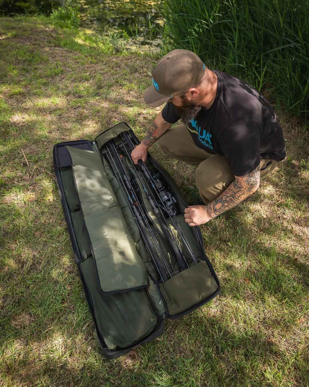 Aqua Atom Rod Bag 2025