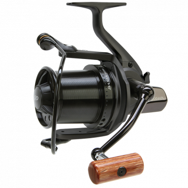 Daiwa - DCR1 Basia Custom Reel - Black Body Black Spool Wooden Handle