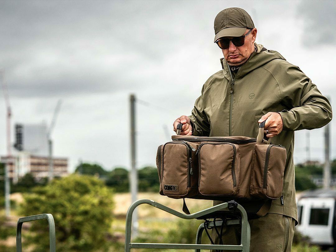 Best Carryalls for Carp Fishing: A Total Fishing Tackle Review
